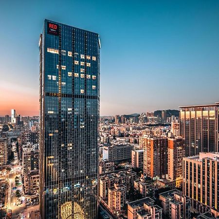 Radisson Red Hotel Zhuhai Gongbei Port Екстериор снимка