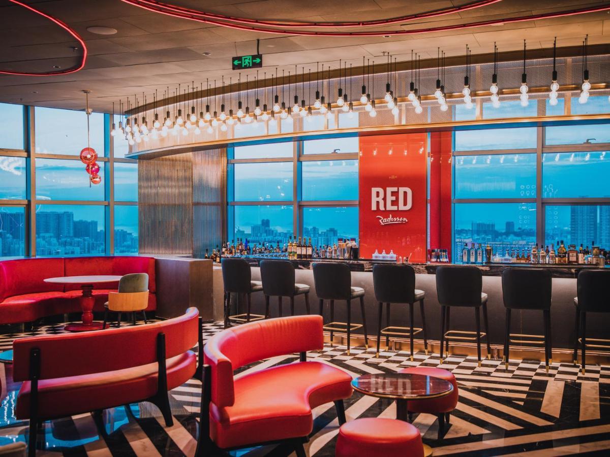 Radisson Red Hotel Zhuhai Gongbei Port Екстериор снимка