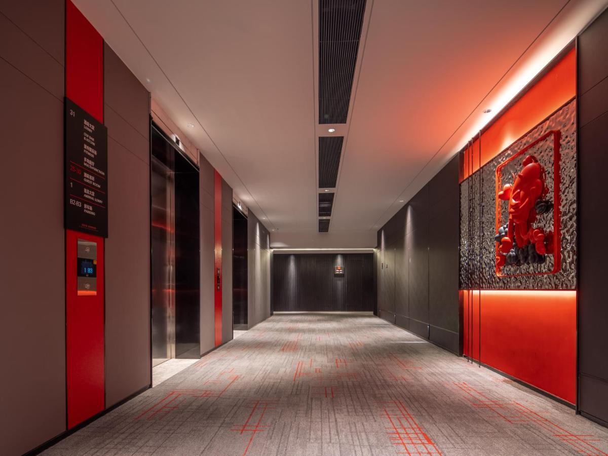 Radisson Red Hotel Zhuhai Gongbei Port Екстериор снимка
