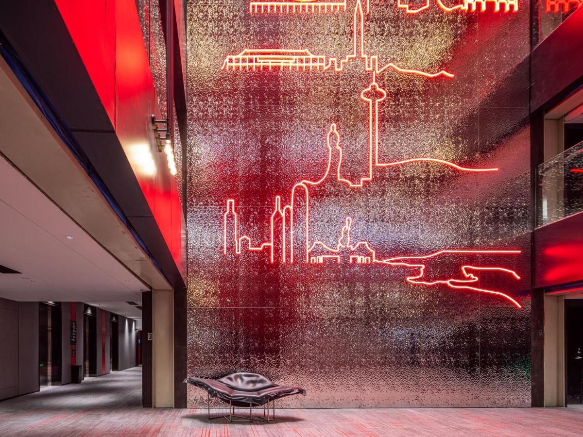 Radisson Red Hotel Zhuhai Gongbei Port Екстериор снимка