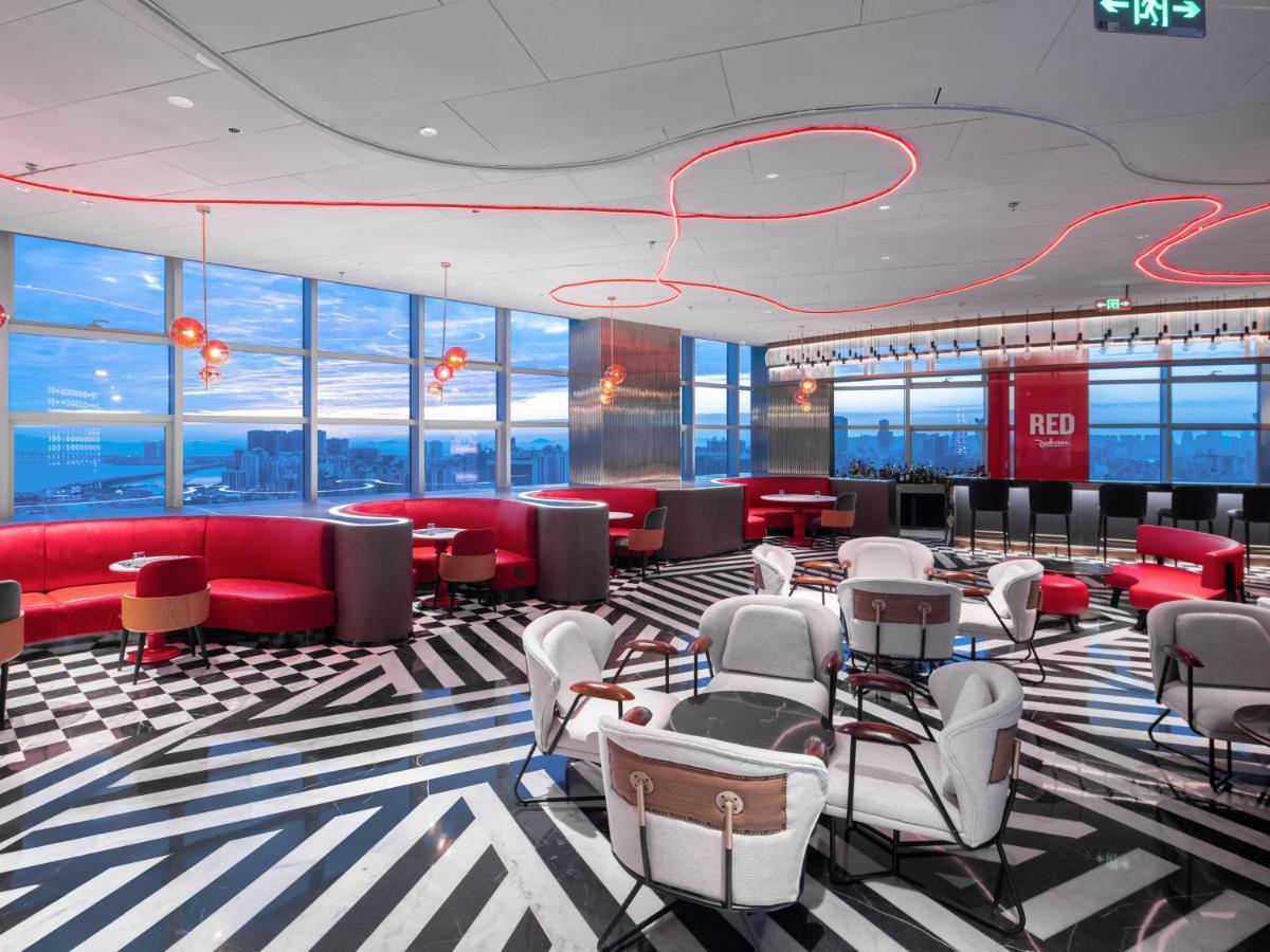 Radisson Red Hotel Zhuhai Gongbei Port Екстериор снимка